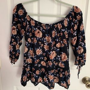 American Eagle size medium floral top.